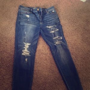 American eagle super stretch ripped jeans